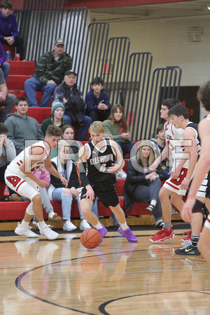 20221221_Ellsworth V Boys Kelan 1000 over Bellaire_0020